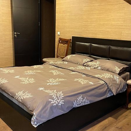 Beautiful Apartment On Atoneli Тбілісі Екстер'єр фото