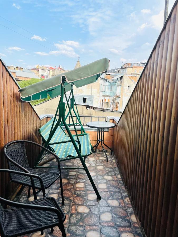Beautiful Apartment On Atoneli Тбілісі Екстер'єр фото
